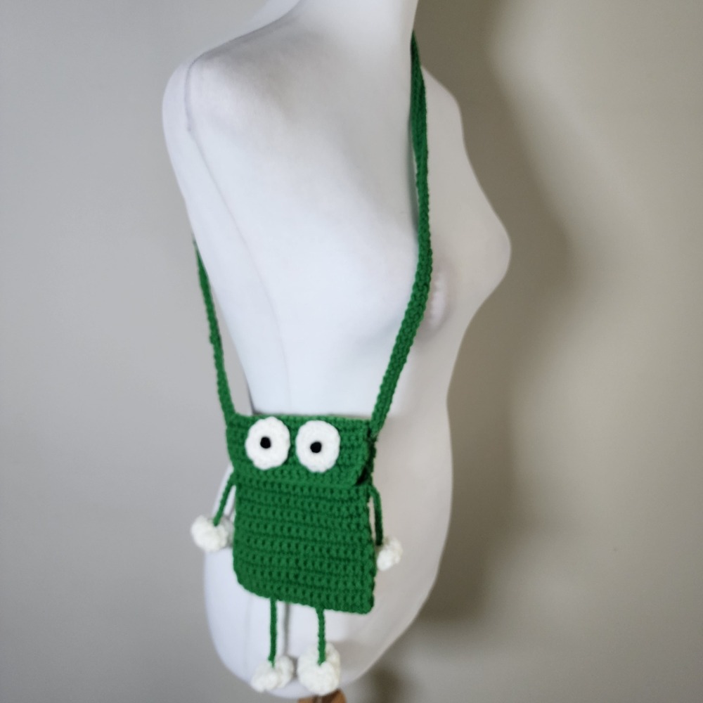 Handmade Crochet Frog Crossbody Bag Green Froggy Character Novelty Knit Purse